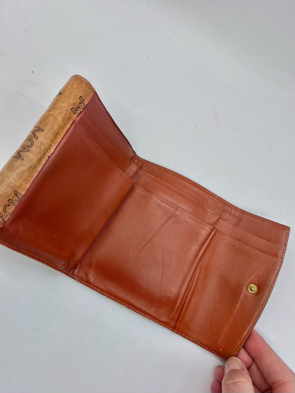 Vintage MCM Visetos Trifold Wallet Cognac Leather Made in Germany - Picture 14 of 15